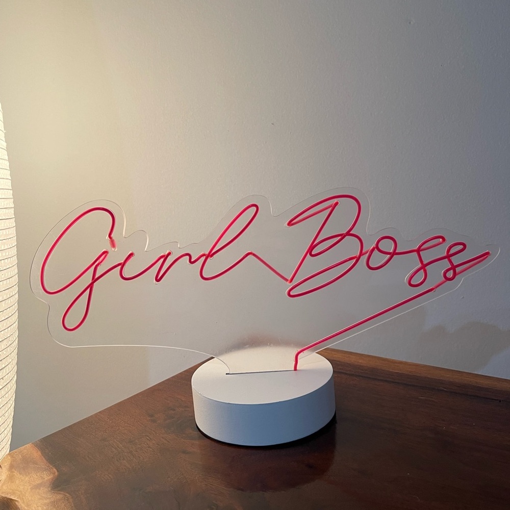 Pink Neon 'Girl Boss' Sign - Picture 2 of 4
